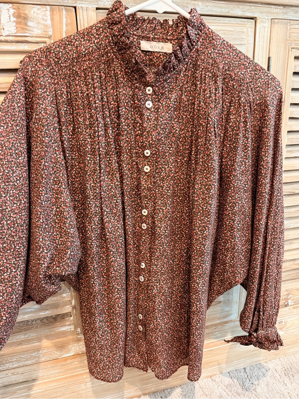 Dôen Rose Top in Rust Ditzy Floral (Size Small)